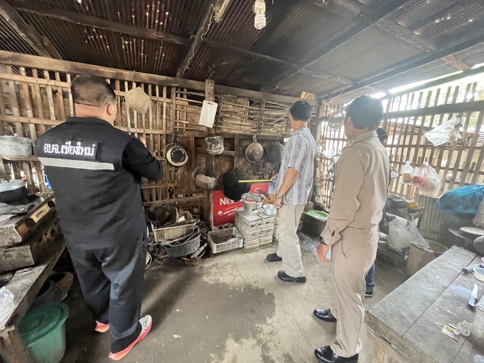 ลงพื้นที่สำรวจและเก็บข้อมูลเพื่อช่วยเหลือในการปรับปรุงสภาพแวดล้อมและสิ่งอำนวยความสะดวกแก่คนพิการและผู้สูงอายุ ภาพที่ 10 | https://www.sanpatong.go.th