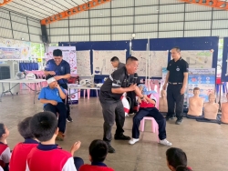 S__22208540.jpg - เทศบาลตำบลสันป่าตอง จัดอบรมโครงการ “เสริมสร้างความปลอดภัย สร้างวินัยจราจร” มุ่งลดอุบัติเหตุในชุมชน | https://www.sanpatong.go.th