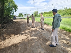 S__22298646.jpg - เทศบาลตำบลสันป่าตองลงพื้นที่ติดตาม และสำรวจพื้นที่จริง จำนวน5จุดสำคัญ เพื่อหาแนวทางแก้ไขปัญหาความเดือดร้อนของประชาชนในพื้นที่ให้ดีขึ้น  | https://www.sanpatong.go.th