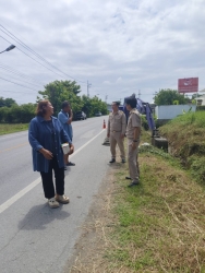 152730.jpg - เทศบาลตำบลสันป่าตอง ได้ลงพื้นที่ปฏิบัติงาน เชิงรุกเพื่อบำบัดทุกข์บำรุงสุขให้แก่พี่น้องประชาชน ในพื้นที่ อย่างเร่งด่วนของหมู่บ้านช่างกระดาษ | https://www.sanpatong.go.th