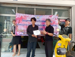 ประมวลภาพกิจกรรมตามโครงการมอบใบประกาศเกียรติคุณแก่ผู้ชำระภาษีดีเด่น ประจำปีงบประมาณ 2569  ภาพที่ 11 | https://www.sanpatong.go.th