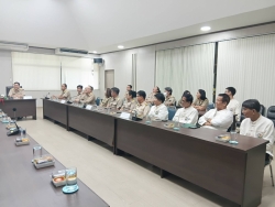 46098_0.jpg - พิธีต้อนรับ นายสายฟ้า บุญตอม เข้ารับตำแหน่งผู้อำนวยการกองศึกษาเทศบาลตำบลสันป่าตอง | https://www.sanpatong.go.th
