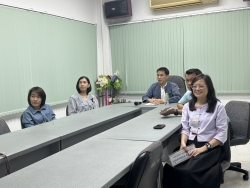 S__111788038_0.jpg - ประชุมชี้แจงกับคณะกรรมาธิการวิสามัญพิจารณาร่างพระราชบัญญัติงบประมาณรายจ่าย ประจำปีงบประมาณ พ.ศ.2570  | https://www.sanpatong.go.th