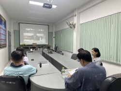 S__111788041_0.jpg - ประชุมชี้แจงกับคณะกรรมาธิการวิสามัญพิจารณาร่างพระราชบัญญัติงบประมาณรายจ่าย ประจำปีงบประมาณ พ.ศ.2570  | https://www.sanpatong.go.th